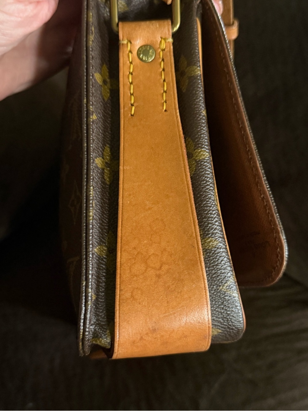 Louis Vuitton Monogram MM Cartouchiere Shoulder/Crossbody Bag.
Date Code: 881SL - Picture 5 of 12